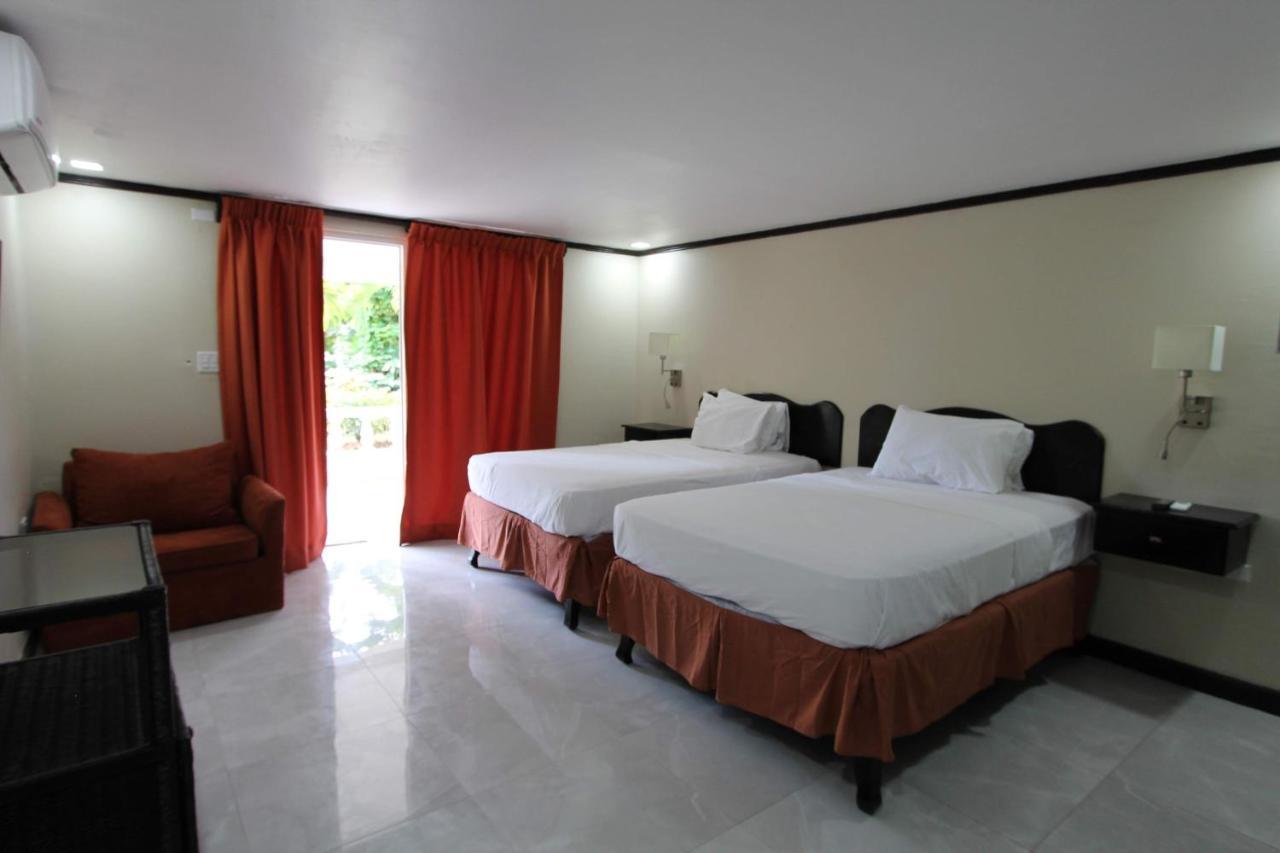 Sand And Blue Seas Negril Exterior photo