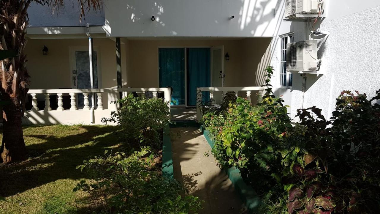 Sand And Blue Seas Negril Exterior photo